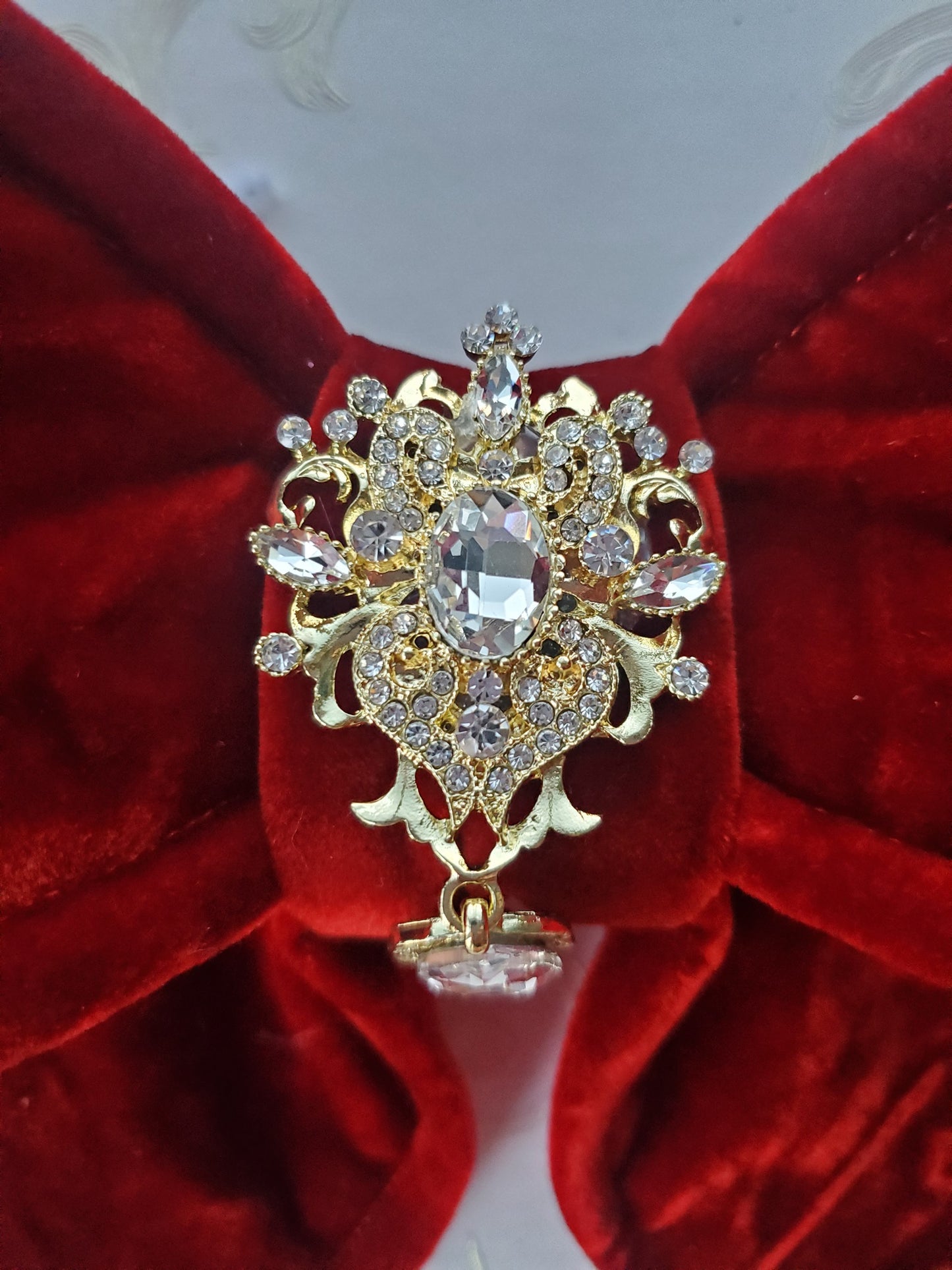 Red Velvet Wired Fabric Bow