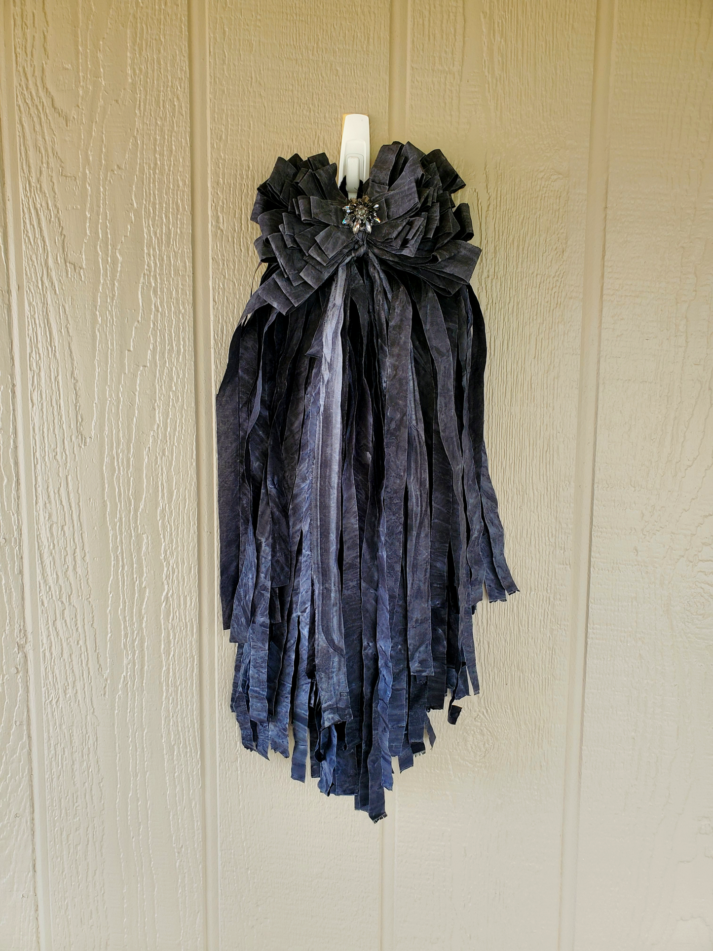 Black Rag Bow