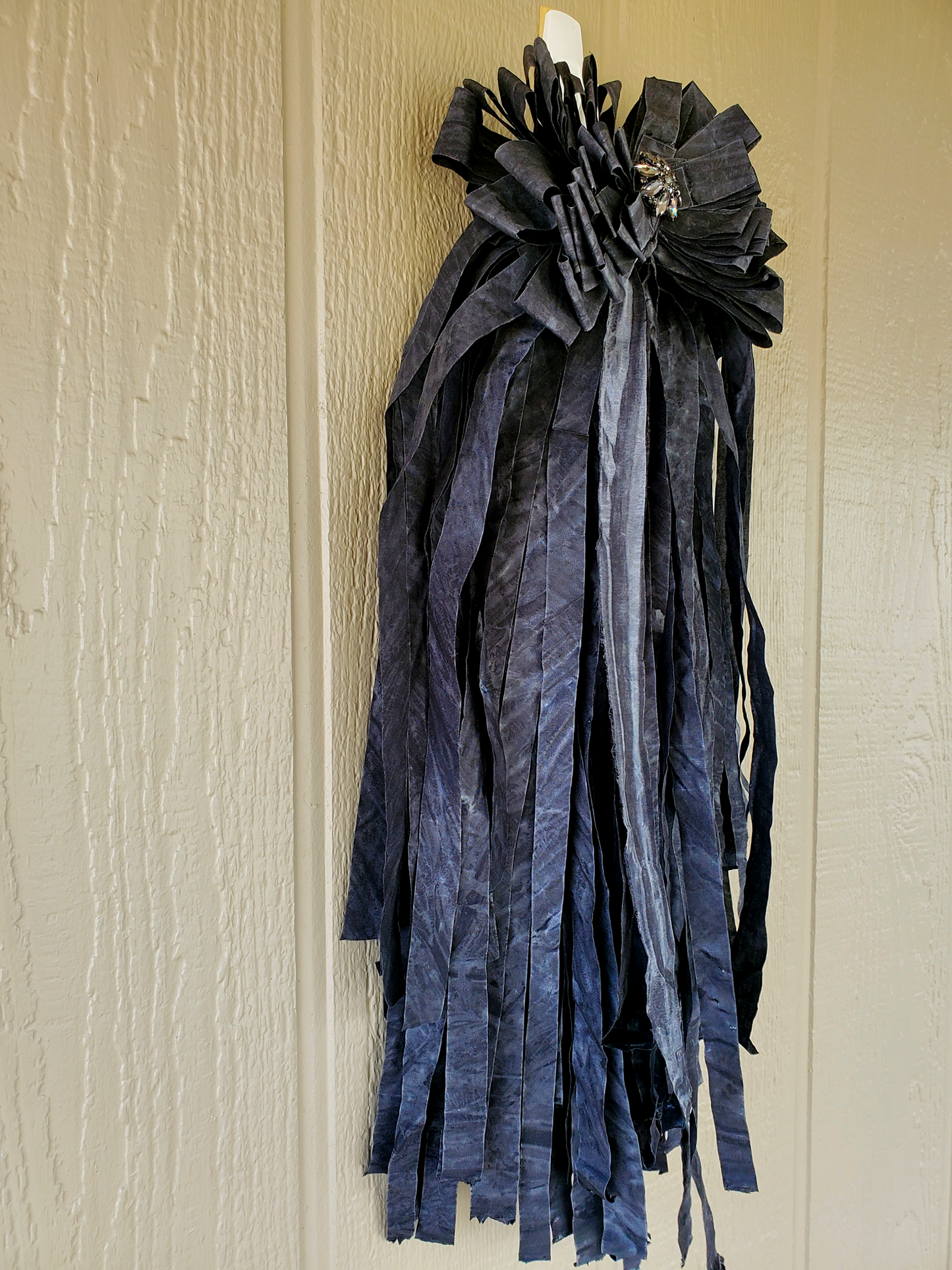 Black Rag Bow