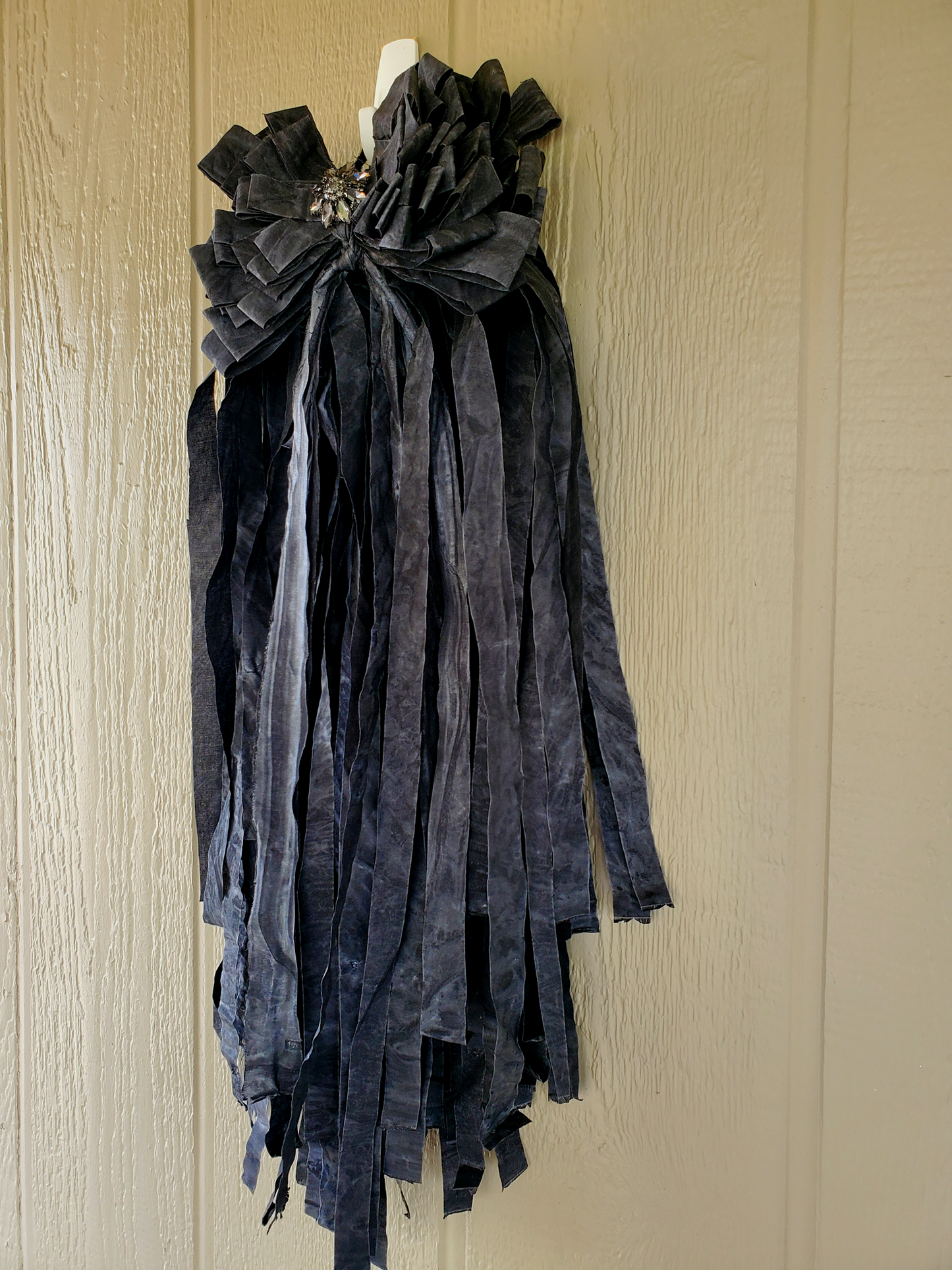 Black Rag Bow