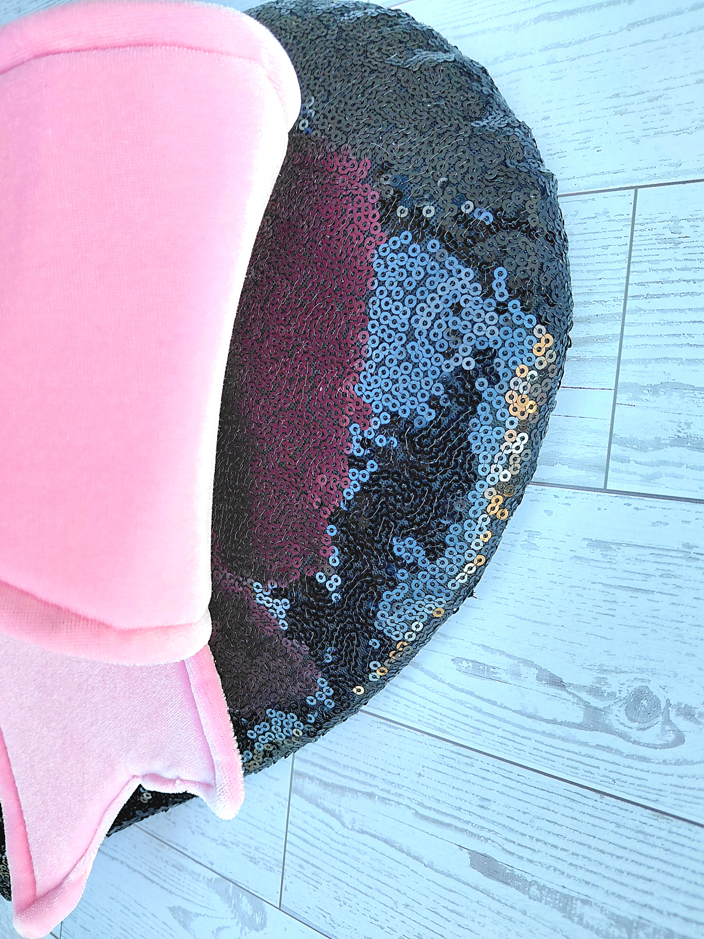 Black Sequin Bow Heart Wreath Attacment