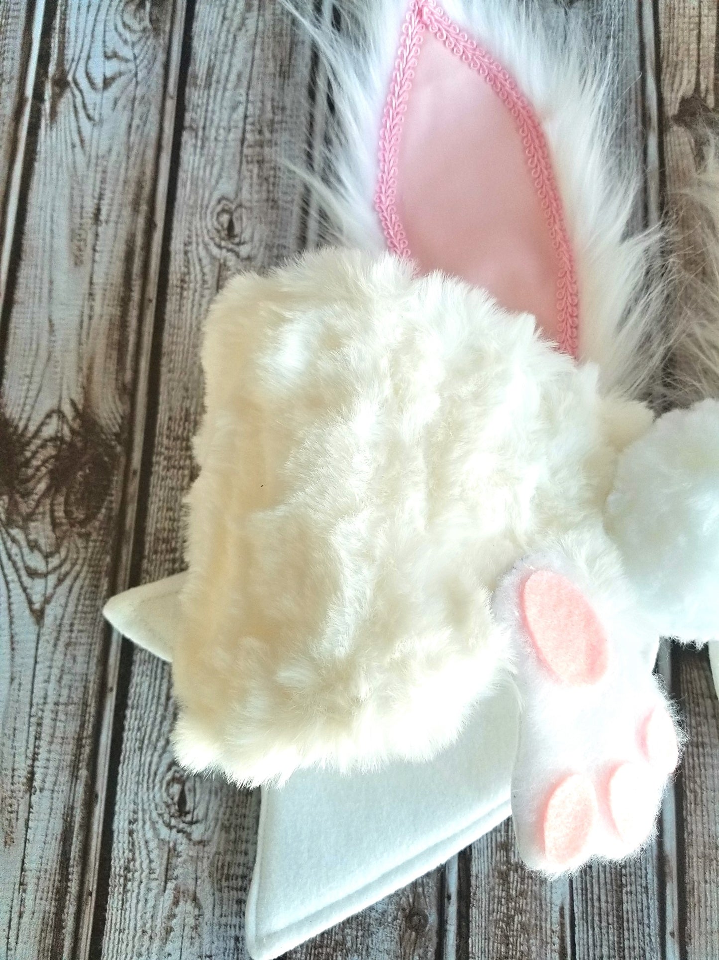 White Fake Fur Bunny Rabbit Wired Fabric Bow