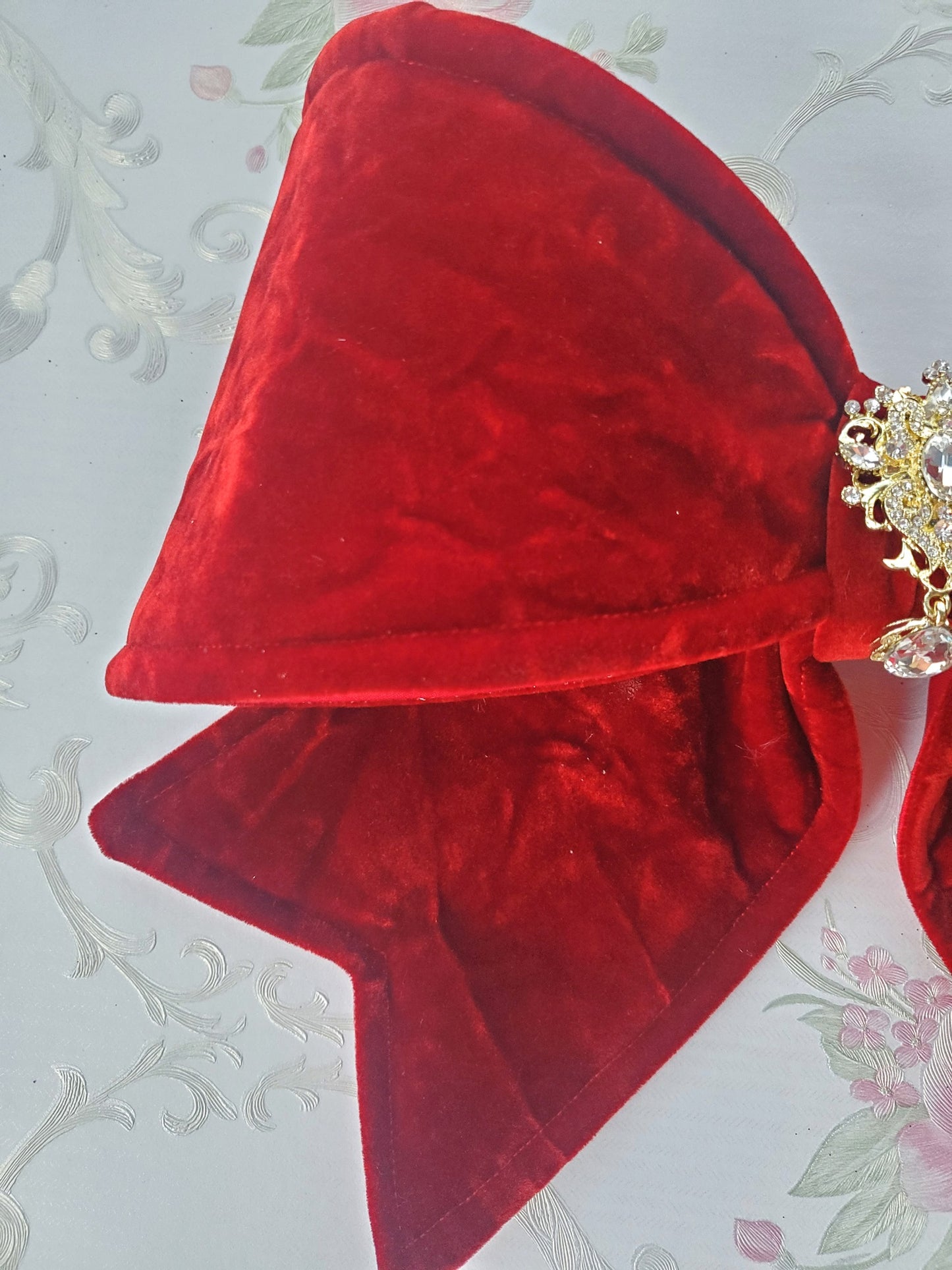 Red Velvet Wired Fabric Bow