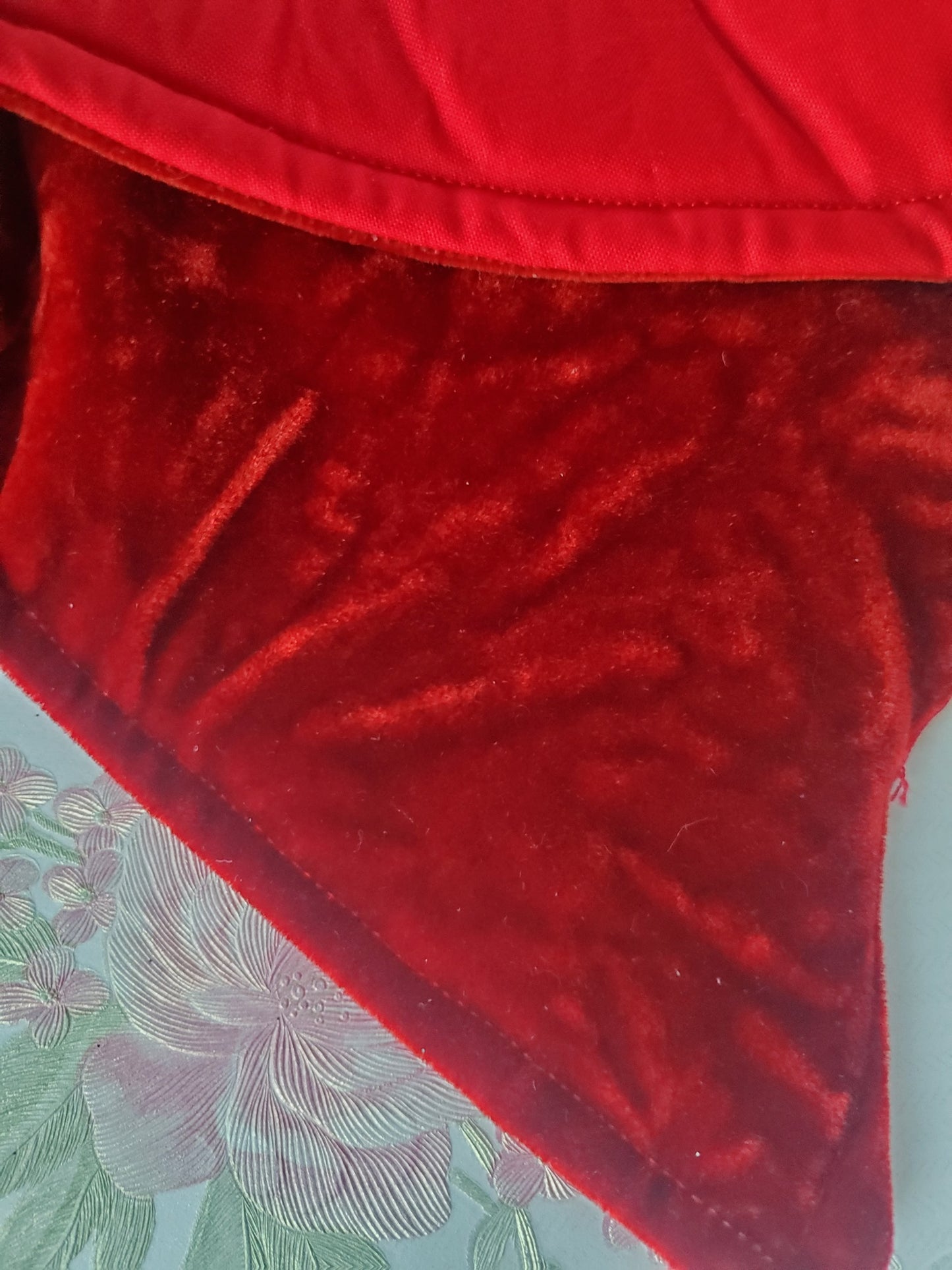 Red Velvet Wired Fabric Bow