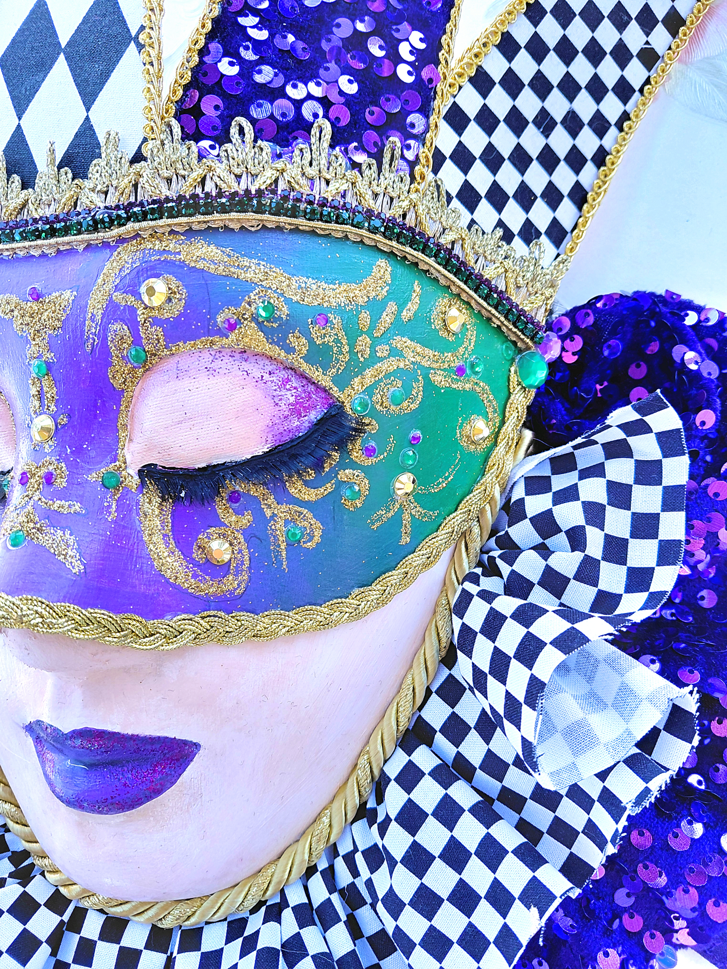 Full Face Mardi Gras Mask Wreath Attachment