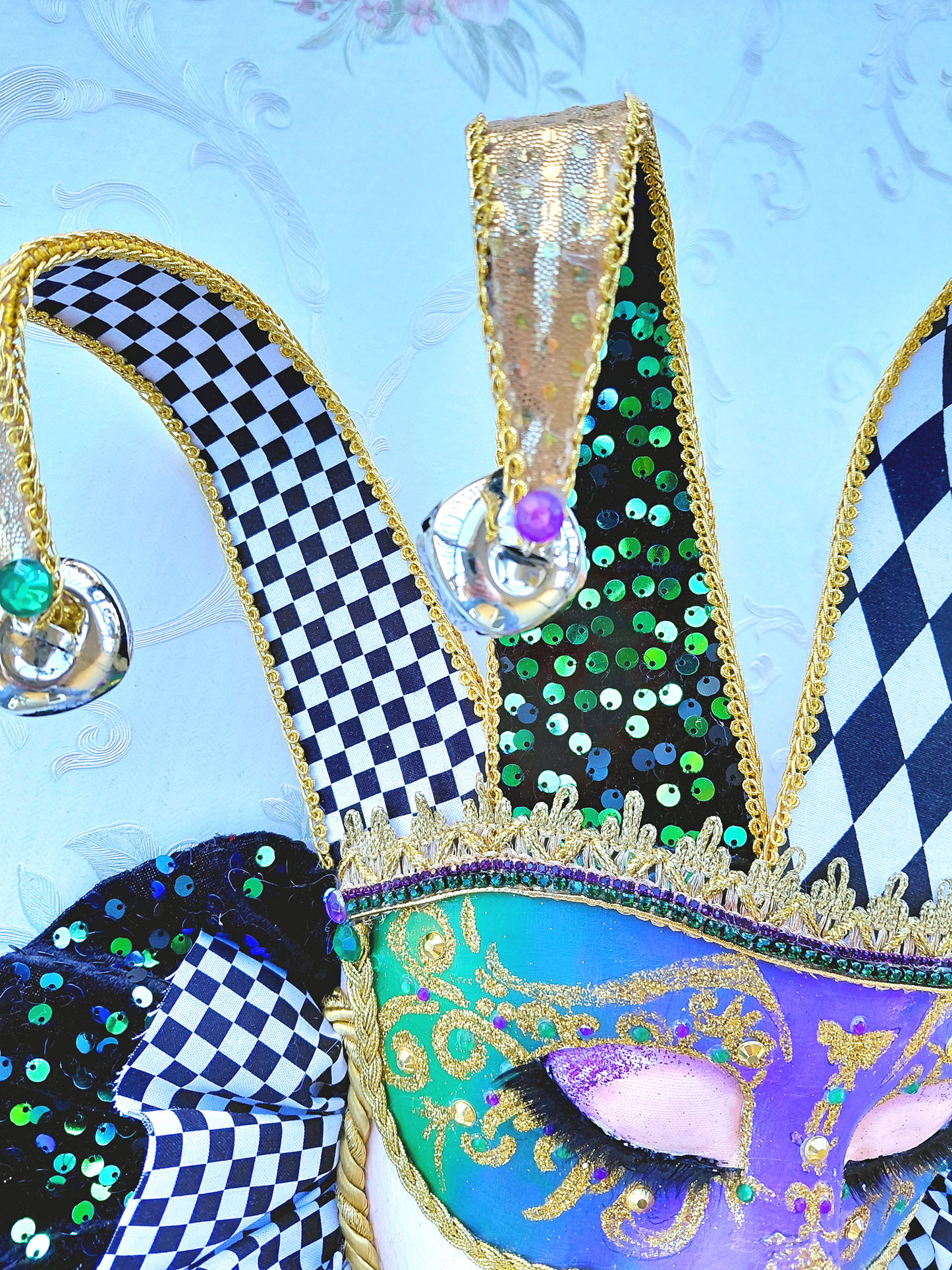 Full Face Mardi Gras Mask Wreath Attachment