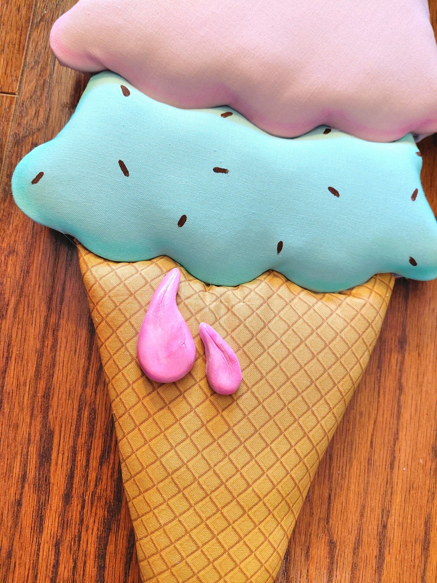 Set of 2 Ice Cream Cones