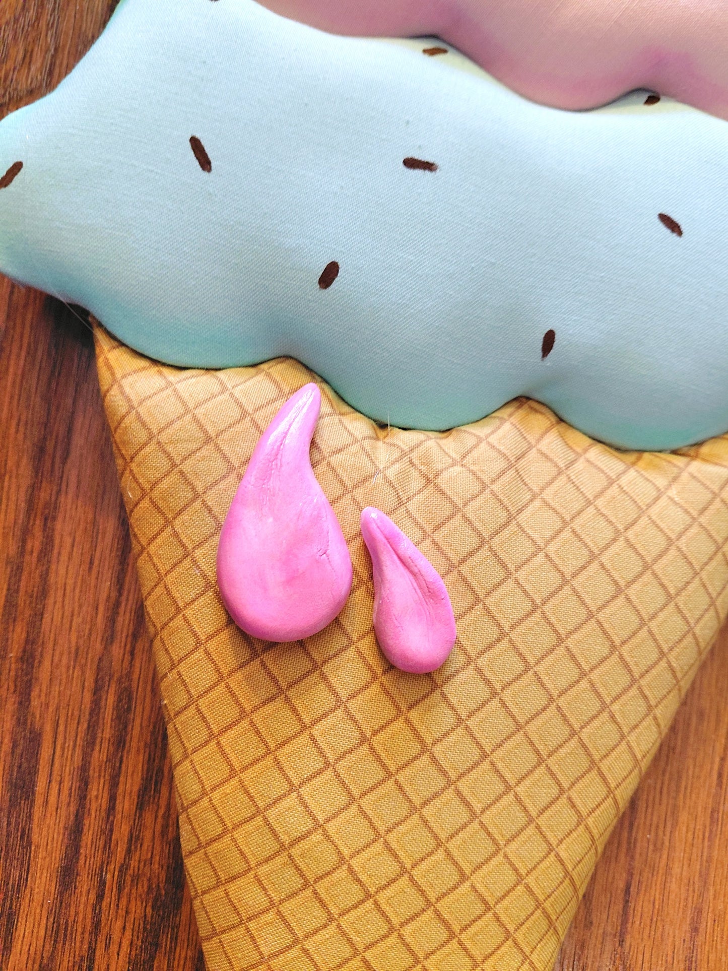 Set of 2 Ice Cream Cones