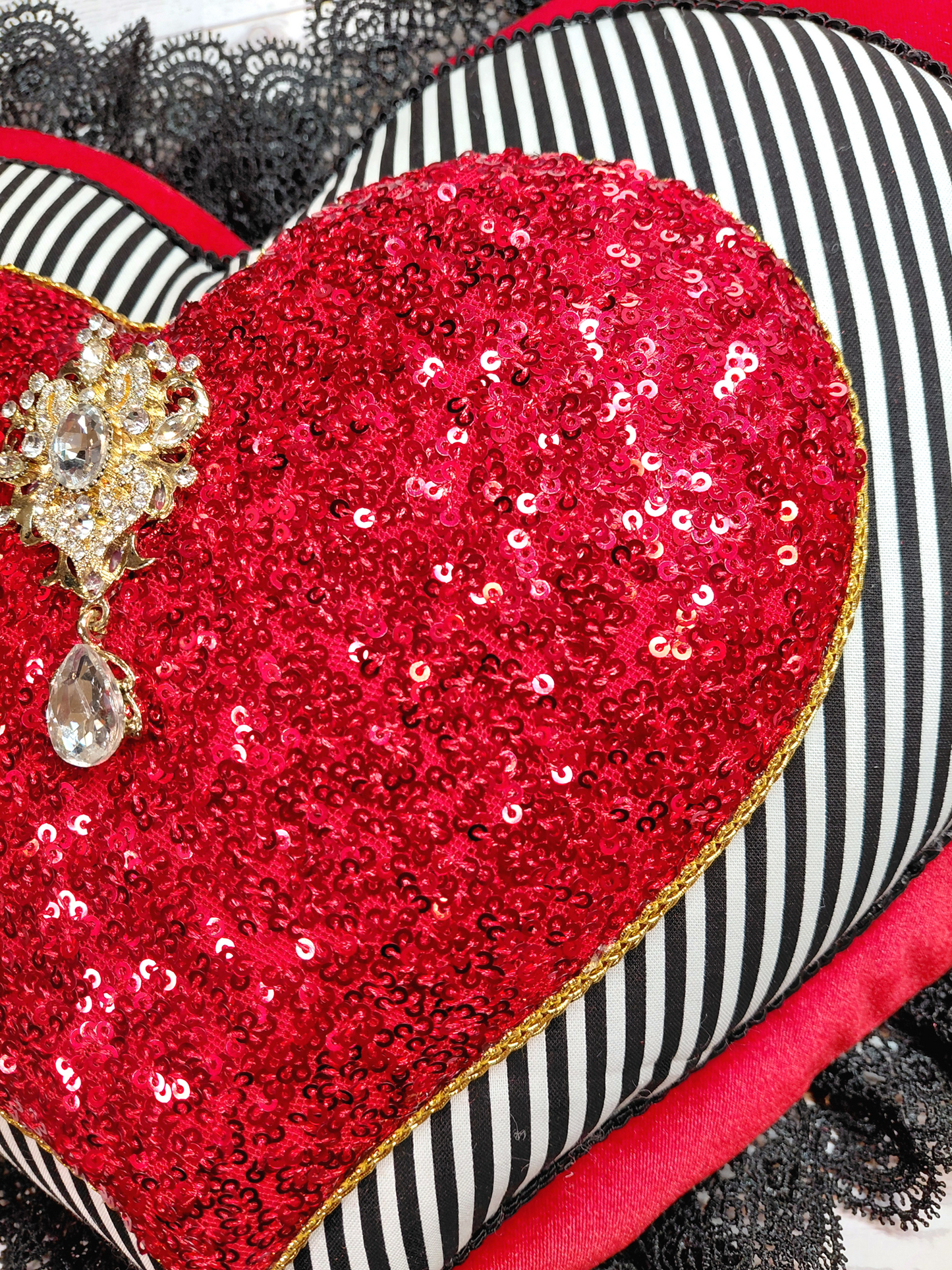 Red Black Velvet Striped 3D Valentine Wreath Attachment
