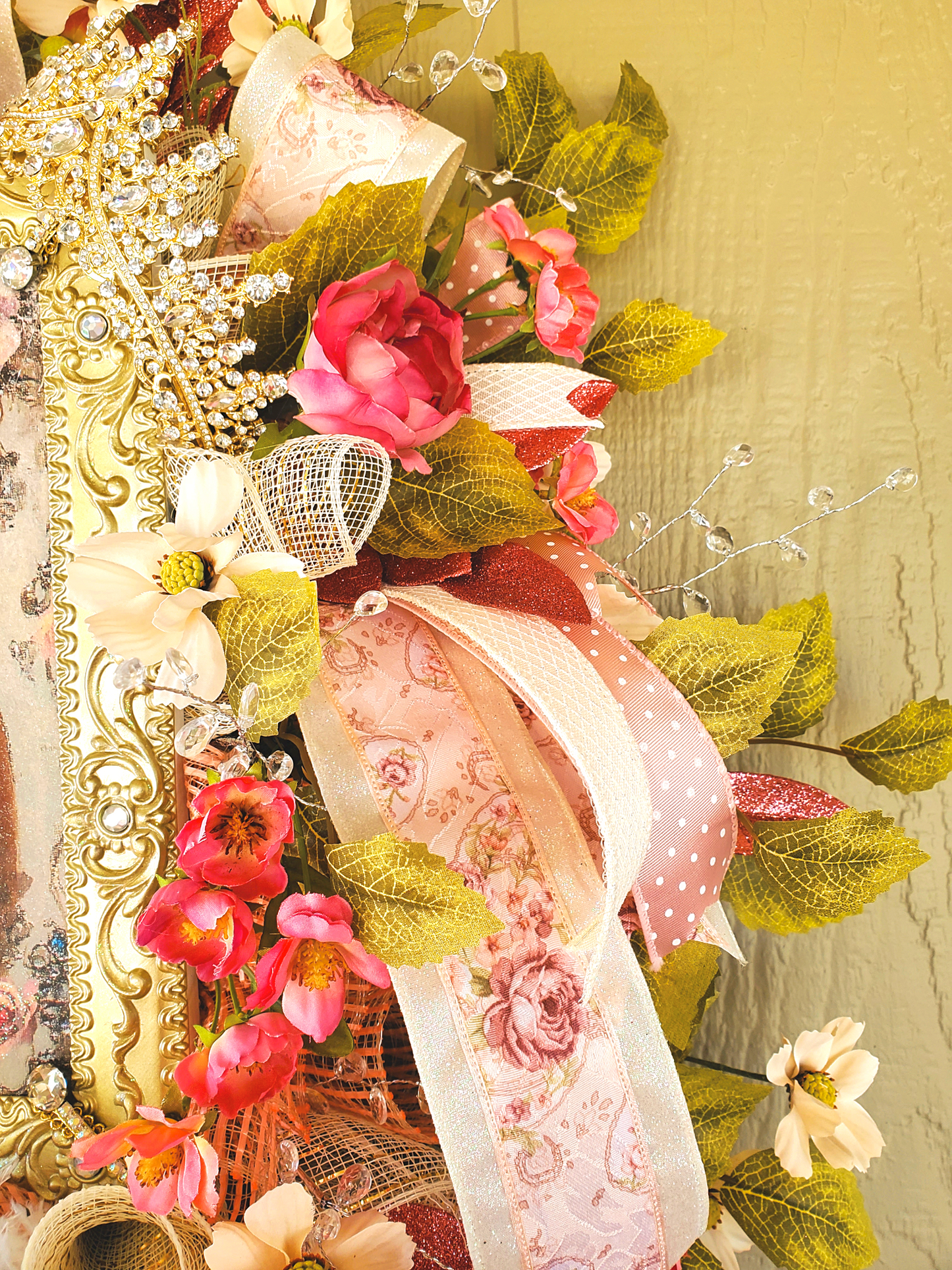 Elegant Swan Princess Wreath with Vintage Portrait, Pink Roses, Pearls, Crown, and Ribbon – Shabby Chic Door or Wall Decor