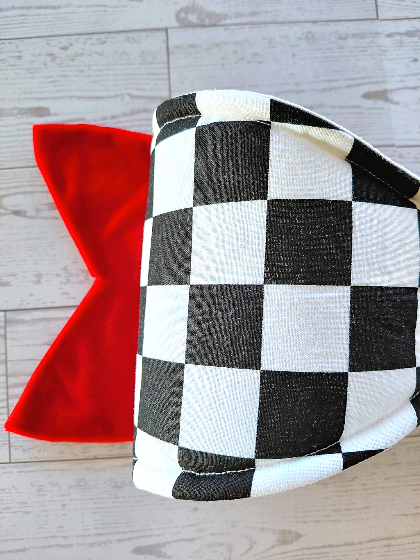 Red Velvet Checkered Wired Fabric Bow