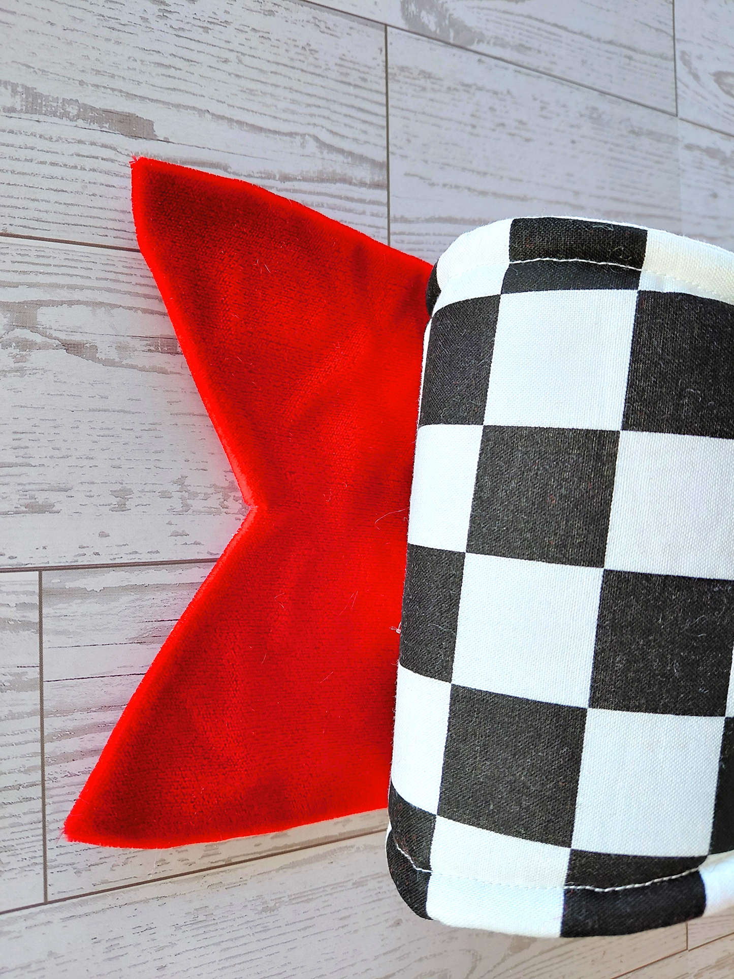 Red Velvet Checkered Wired Fabric Bow